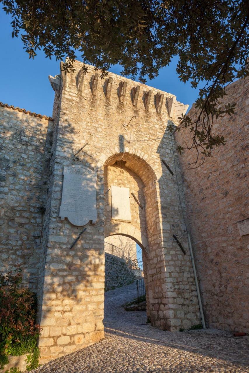 캄펠로술클리툰노 Il Castello Di Campello 아파트 호텔 외부 사진